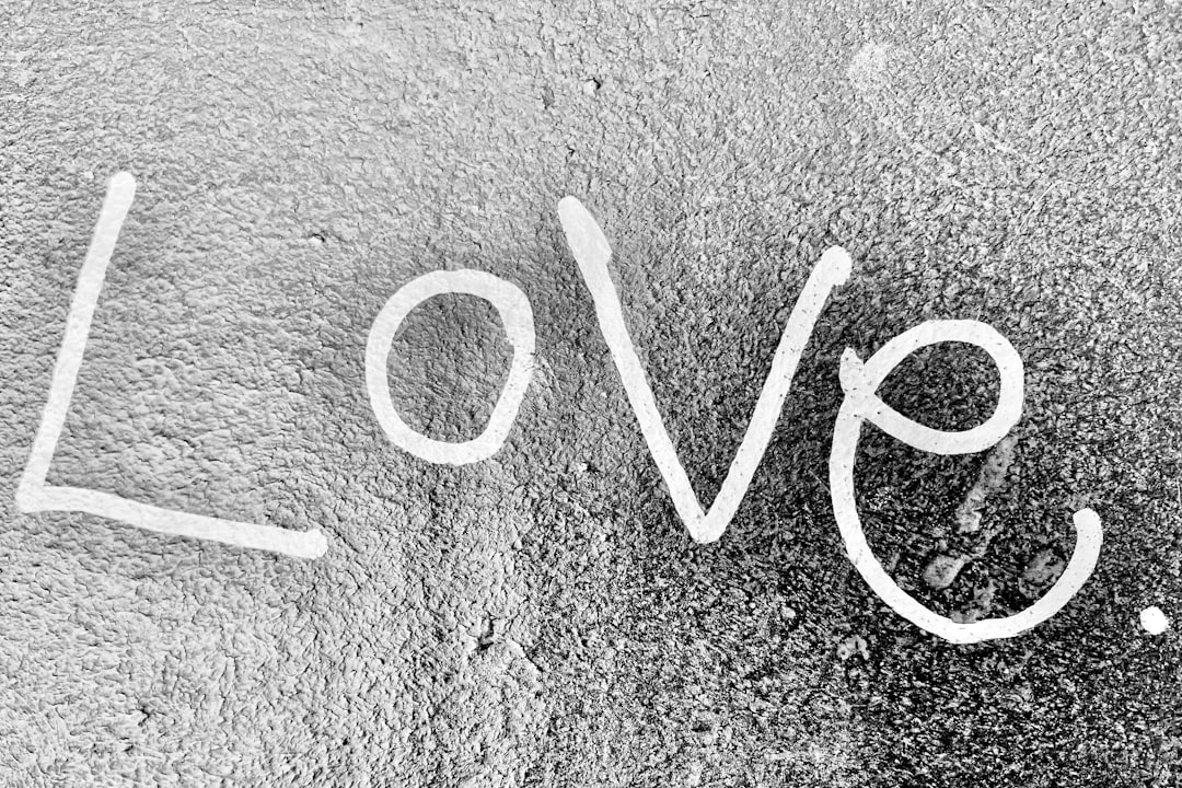 Photo Love feels one-sided