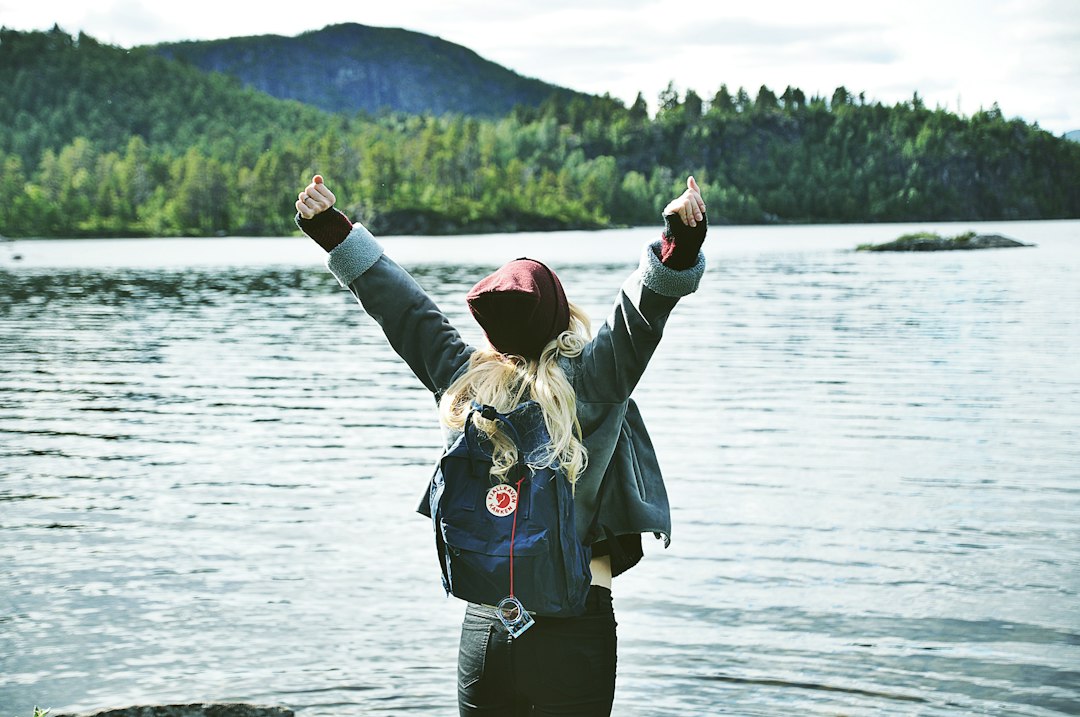 Photo solo travel confidence independence self-belief